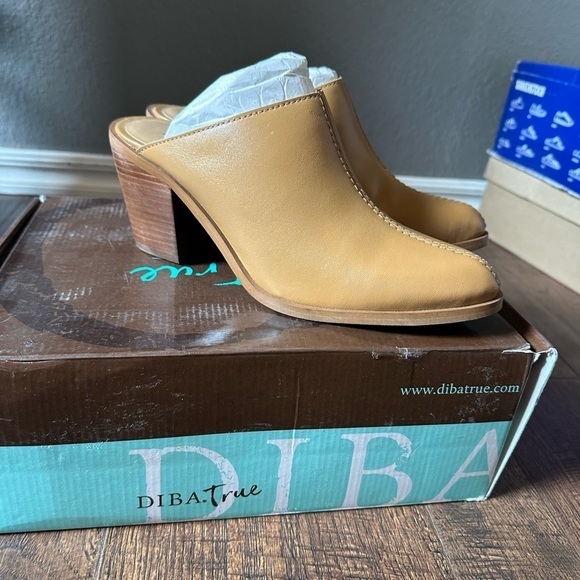 Diba True | No Vella Mule - Picture 6 of 9